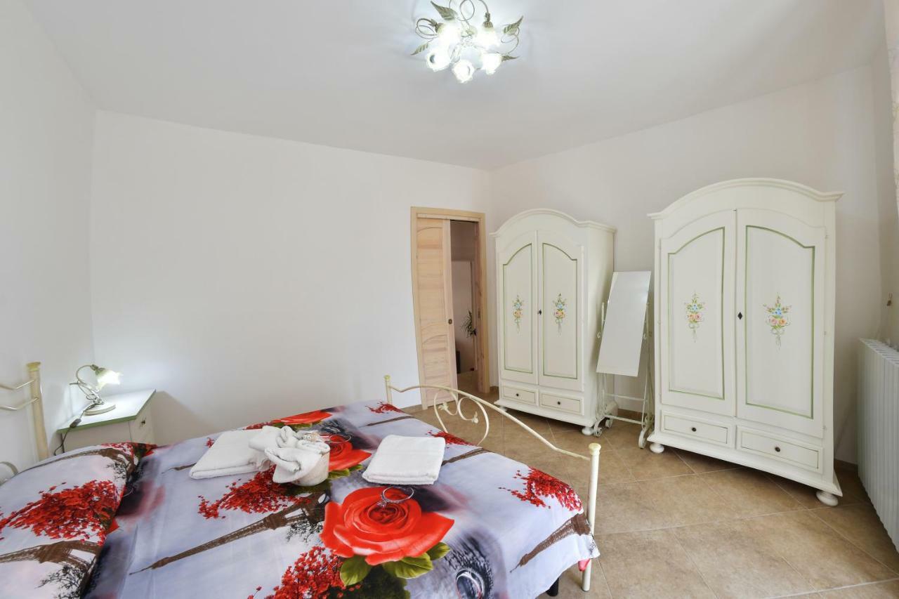 Ferienwohnung Marghegio' House Ceglie Messapica Exterior foto